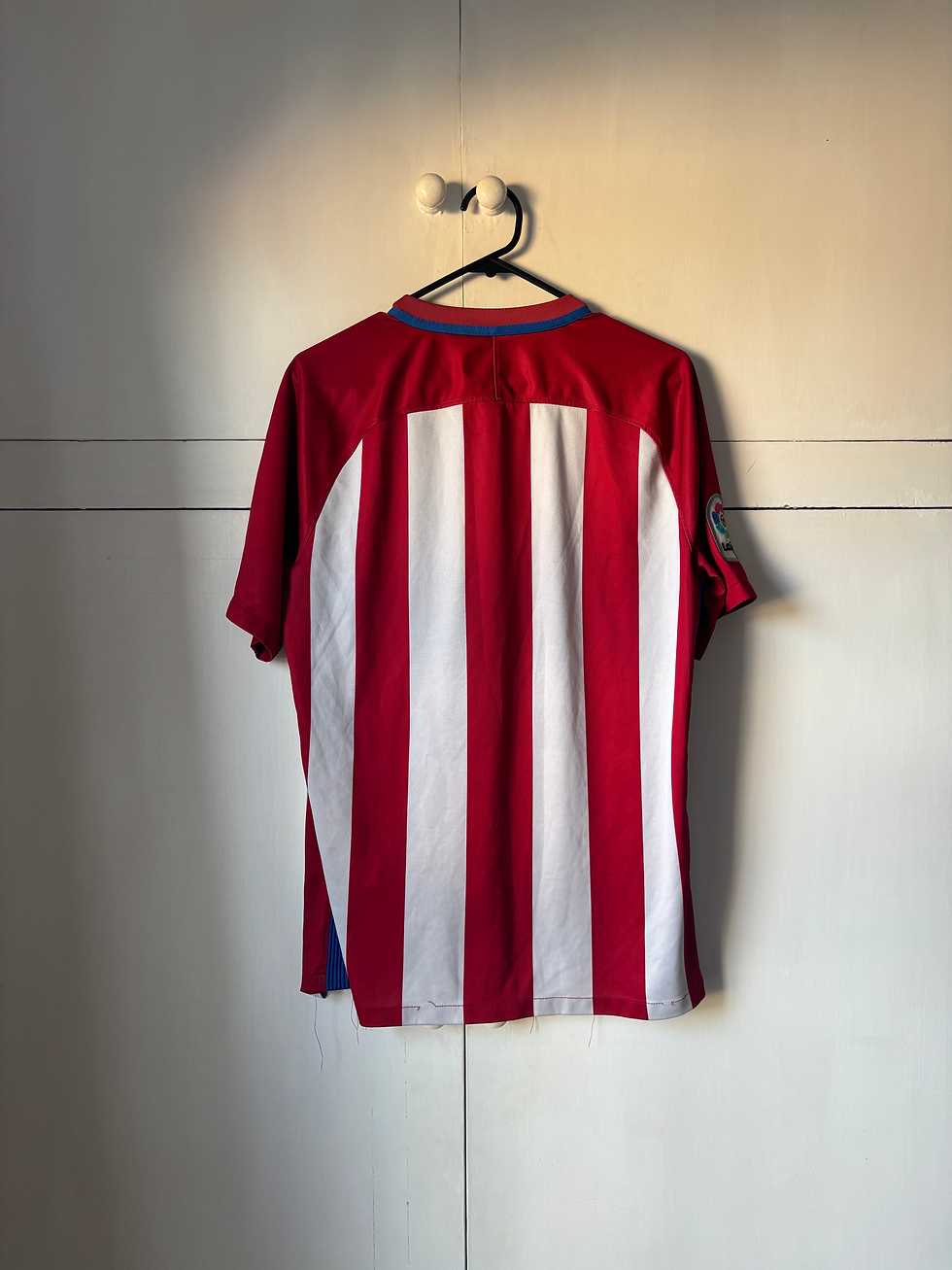 Thumbnail: 2016-17 Atletico Madrid Home Shirt (Good) M