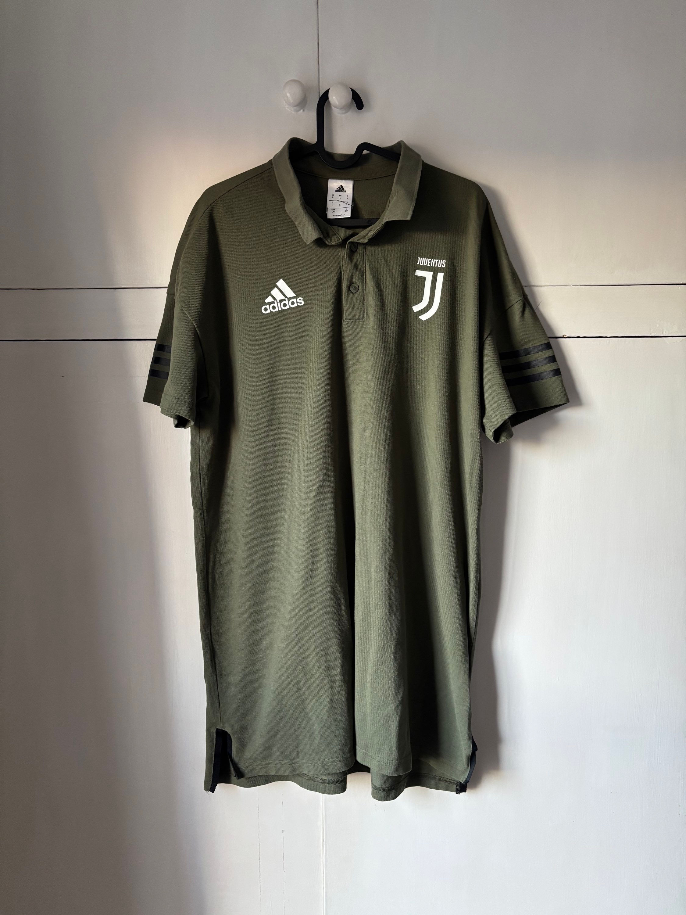 2017-18 Juventus Champions League Polo Shirt (Excellent) L