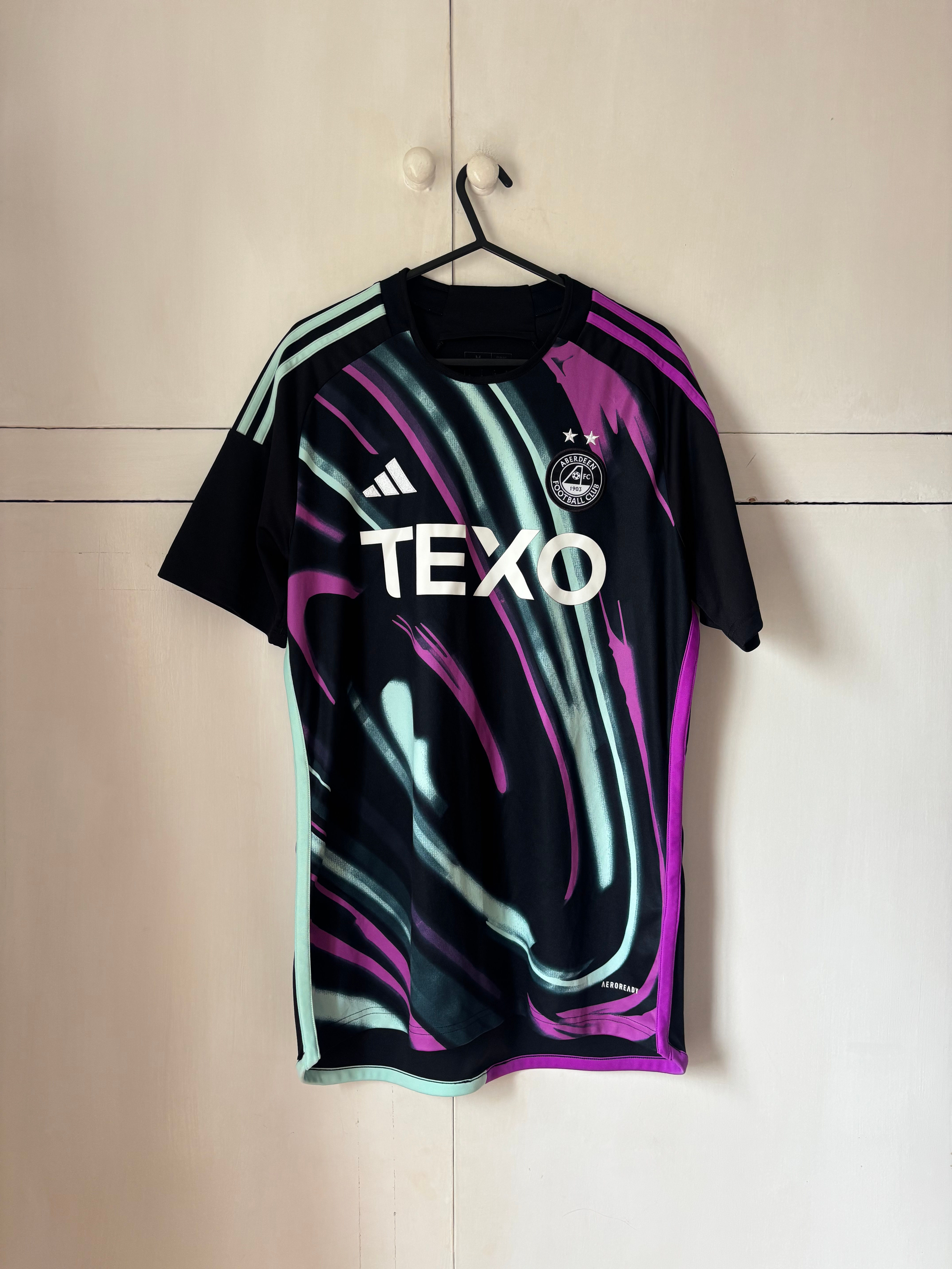 2023-24 Aberdeen Away Shirt (Excellent) M