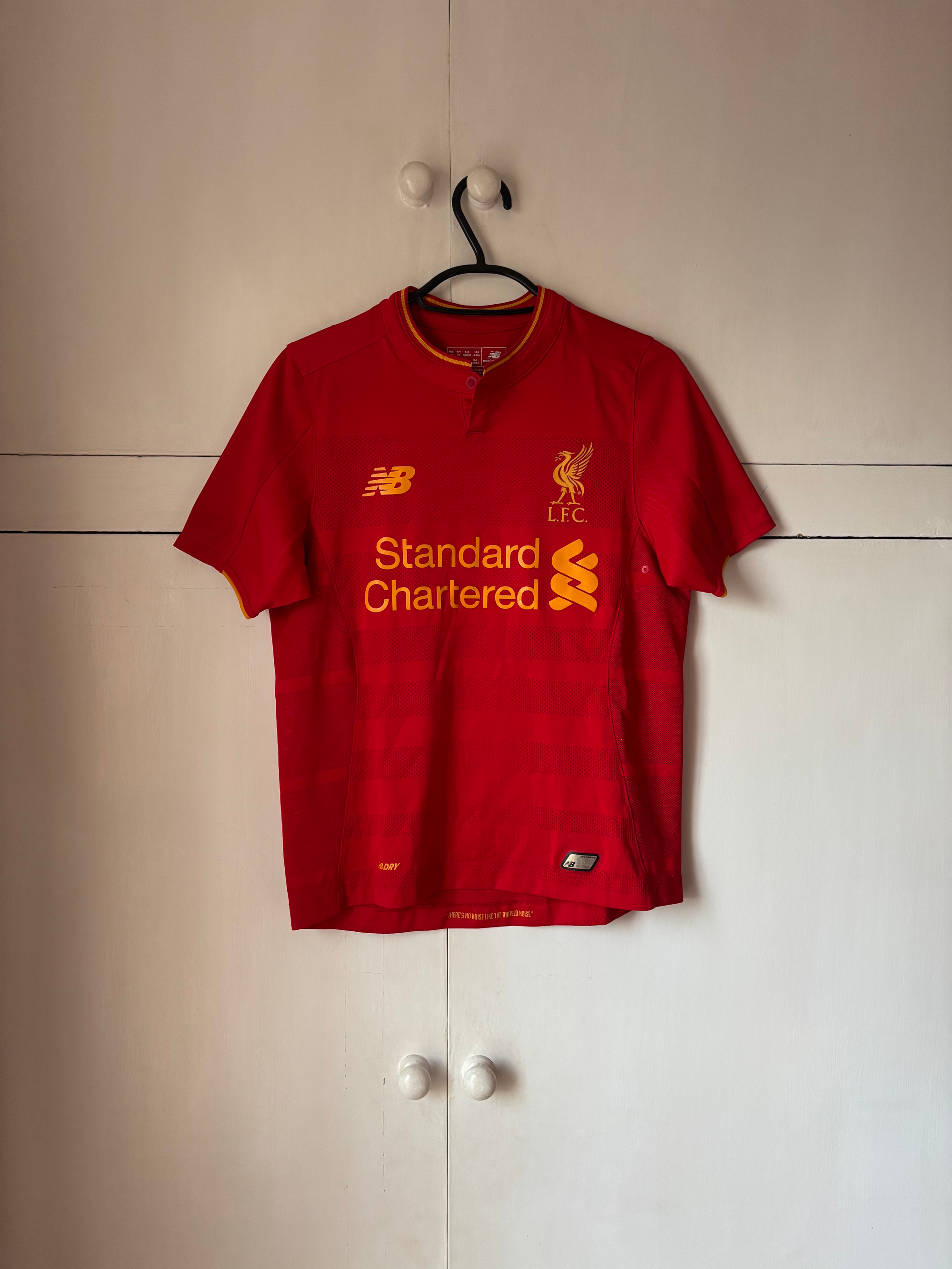 2016-17 Liverpool Home Shirt Coutinho #10 (Excellent) Youth M 