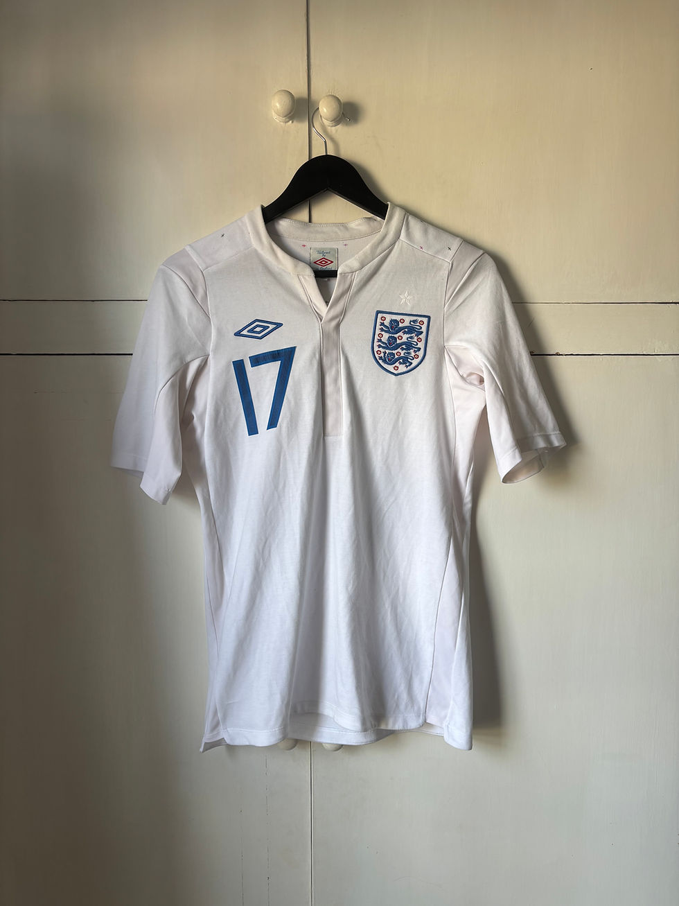 Thumbnail: 2010-12 England Home Shirt #17 (Excellent) S