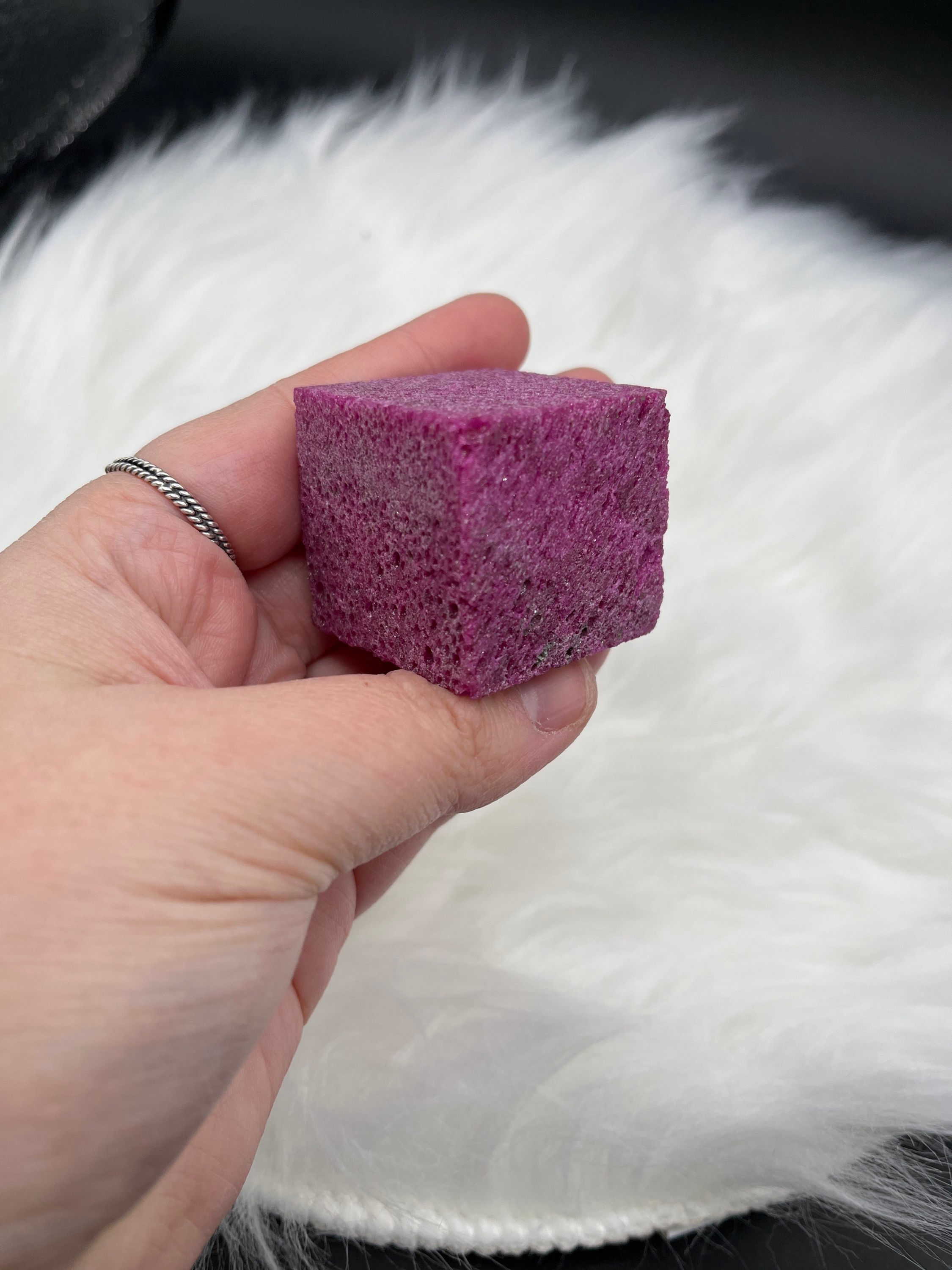 Honeycomb Ruby cube 