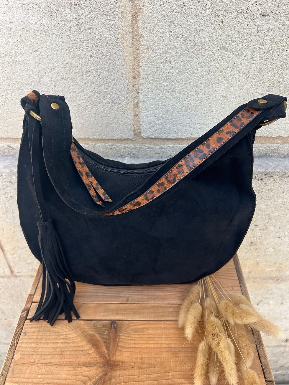 NINO -- Sac hobo en suédine noir