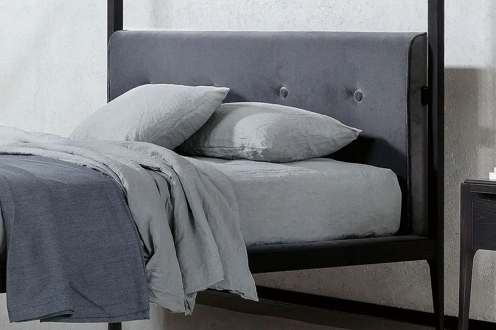 الصورة المصغرة: Ziggy Canopy Bed