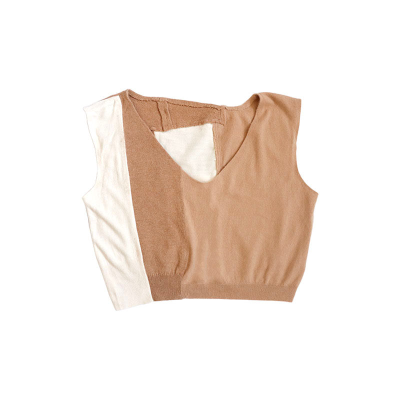 V-neck sleeveless jumper, brown contrast