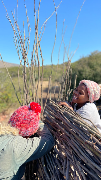 The Boma at Madwaleni River Lodge reflects the lodge's commitment to conservation and sustainability, and it embodies Luxury Frontiers’ design ethos.