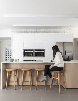 אחד לאחד מעצבים פנים - דירה ברחובות