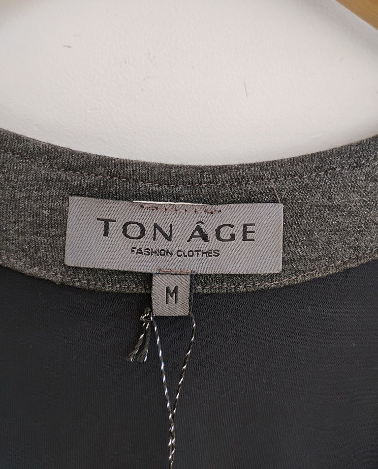 Miniaturbild: Vestido em malha cinza com correntaria Ton Âge - M P