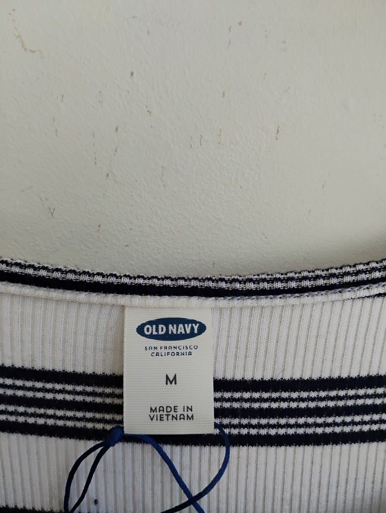Miniaturbild: Vestido em malha canelada listrado marinho/branco Old Navy - M
