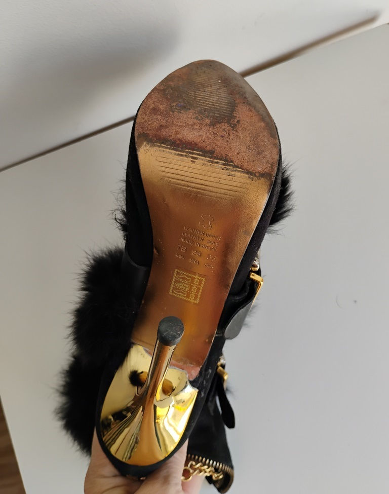 Miniature : Bota de salto agulha em couro preto e coelho - 36