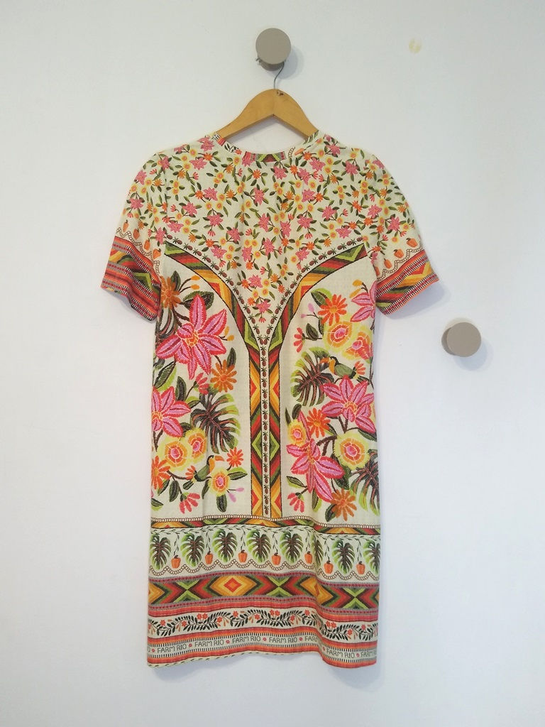Miniaturbild: Vestido tipo t-shirt floral Paraíso de Fruta Farm - P