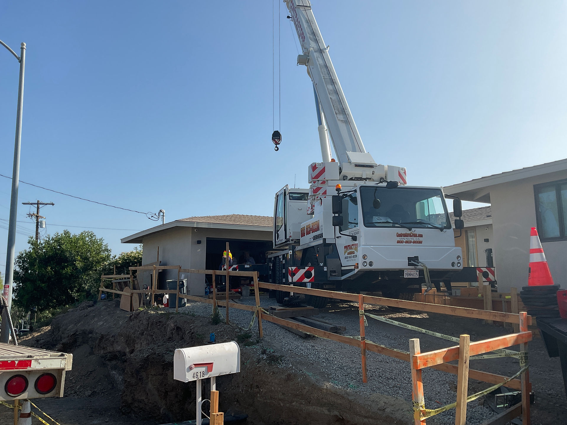 Sinai Construction, hillside, foundation, Los Angeles,