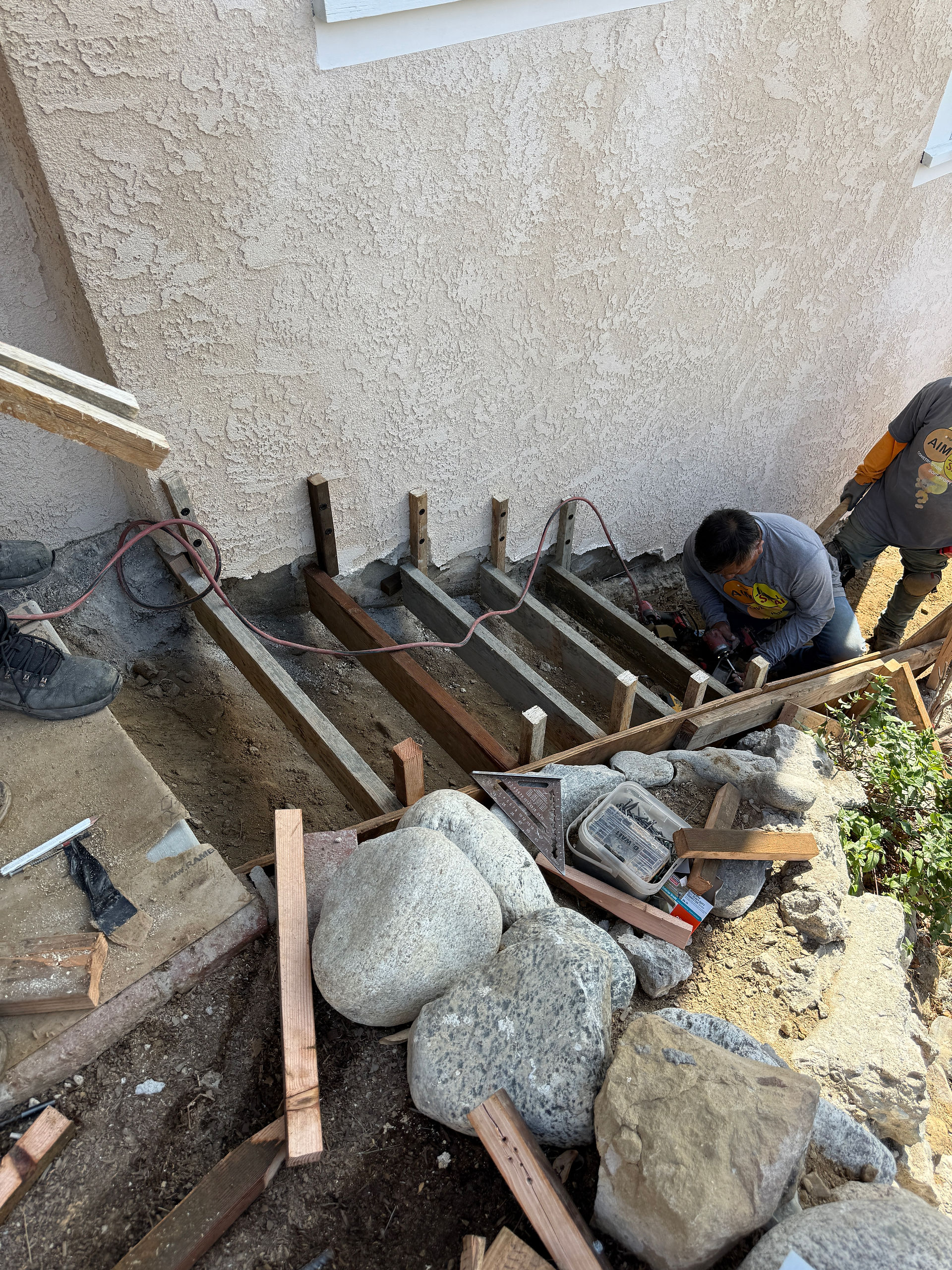 Sinai Construction, Los Angeles experts, Concrete, steps, contact us, near me,