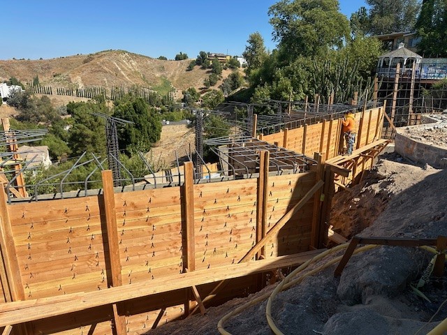 Sinai Construction, Hillside retaining wall, retaining wall, contractors in Los Angeles,