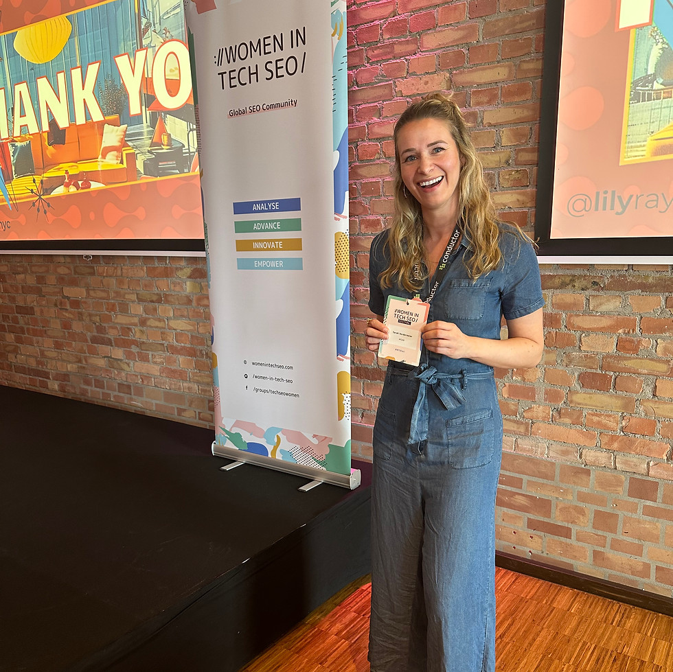woman smiling at women in tech seo event berlin