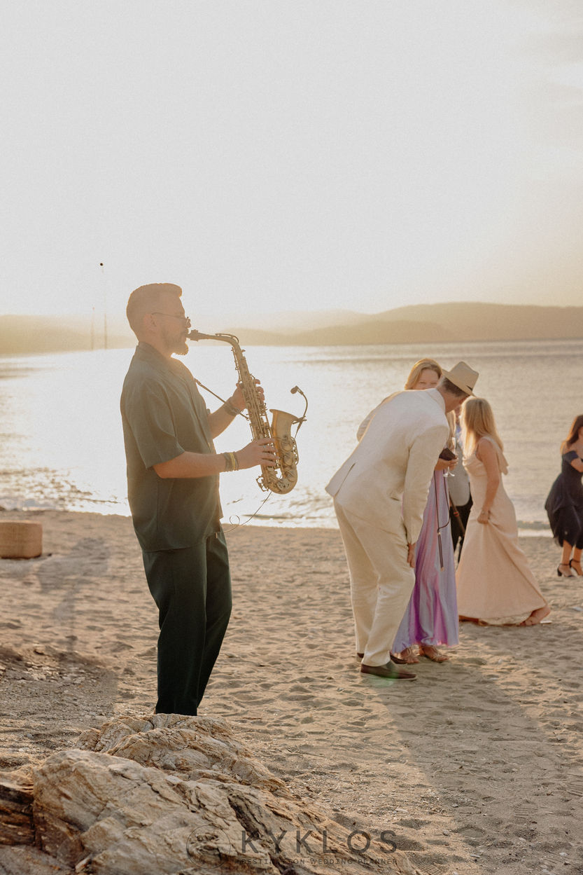 saxofonista boda playa ivan nabroizidis