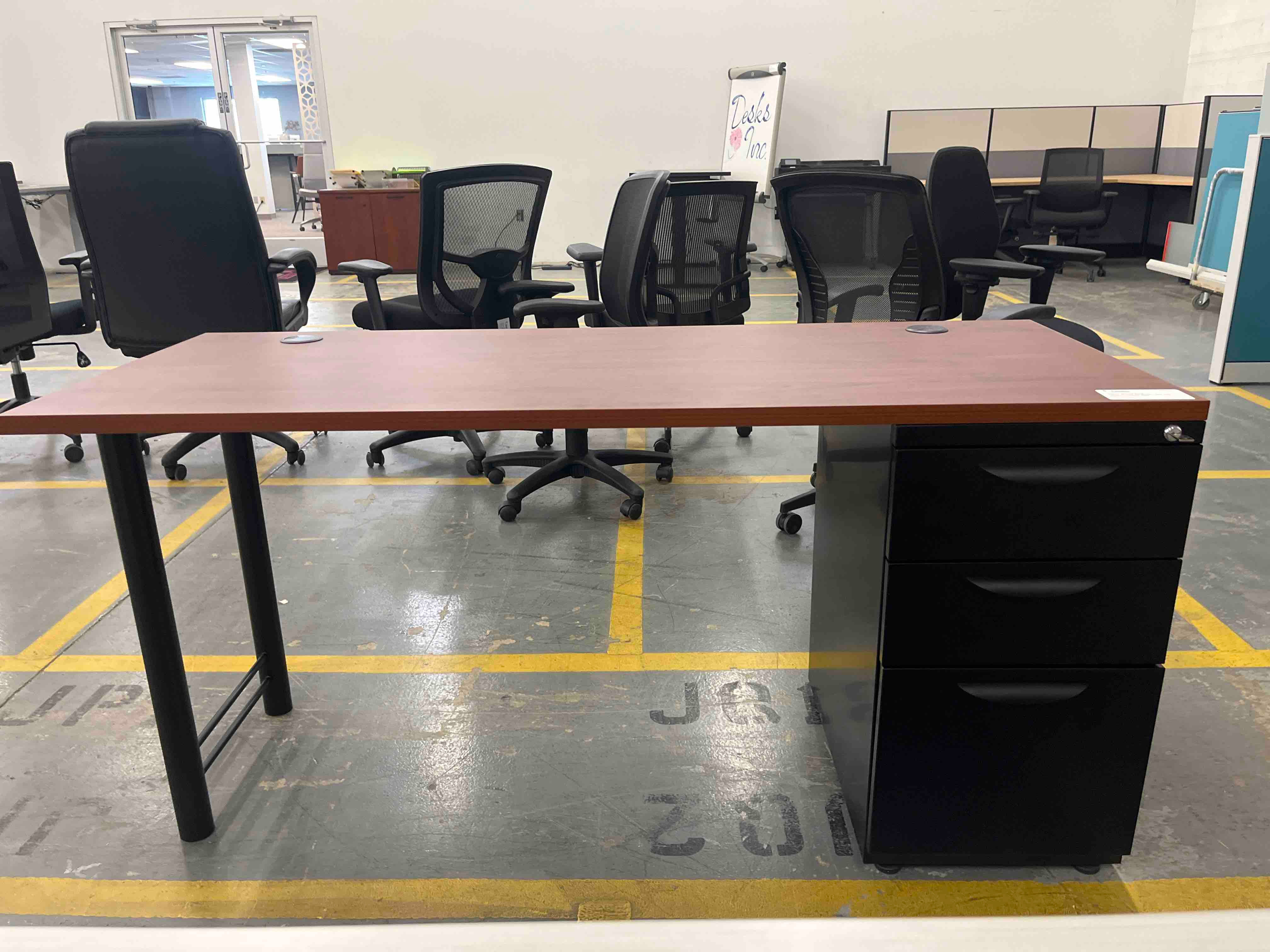 24"X60" RH SINGLE PED DESK