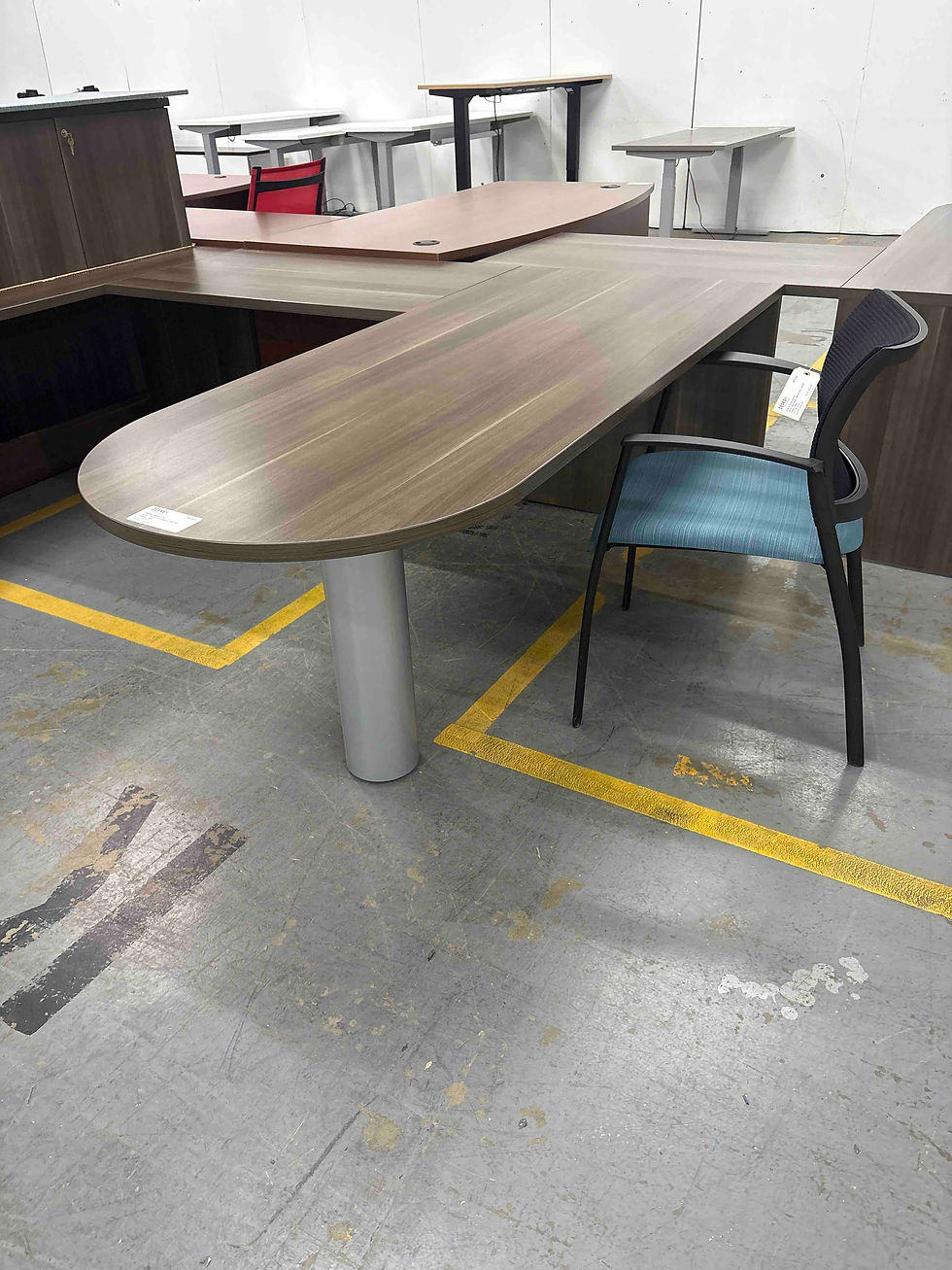 72"X72" LH Single ped "P" Top "L" Shape desk.