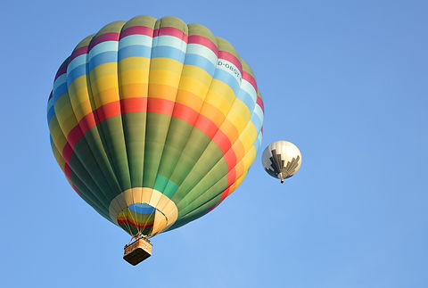 hot-air-balloon-5390487_1920.jpg