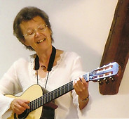 Photo Ana guitare.jpg