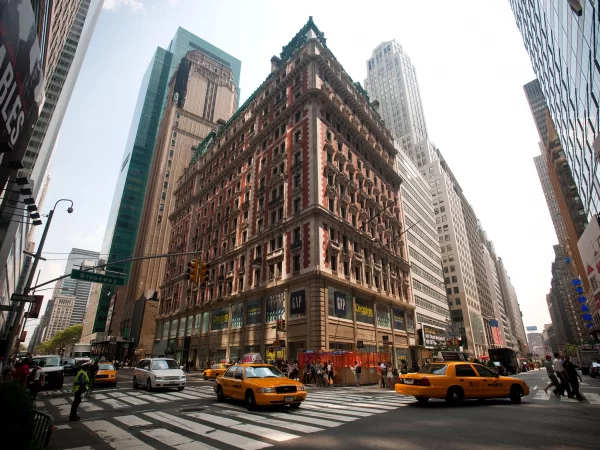 times : Knickerbocker Hotel'i de Kalın