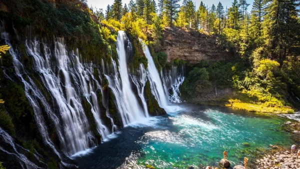 Kaliforniya İçin Fotoğraflık Konumlar:Burney Falls, McArthur-Burney Falls State Park