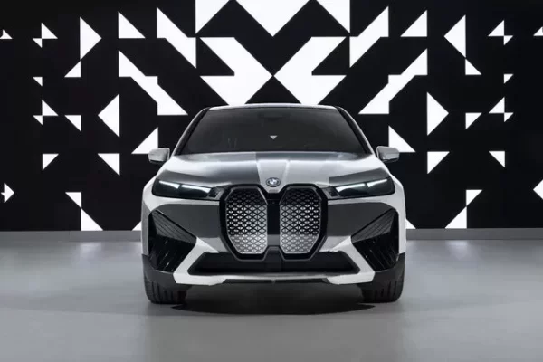 BMW Renk Değiştiren Aracı