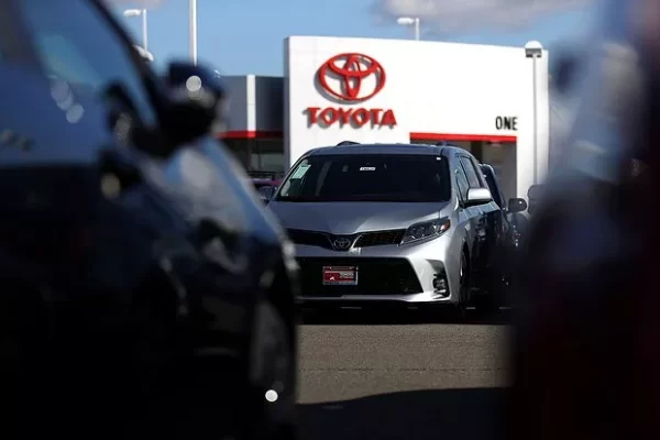Toyota ve Volkswagen Arasında Kıyasıya Rekabet