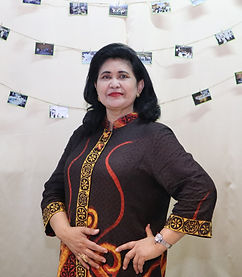 (S-1) Teknologi Pertanian Universitas Brawijaya
(S-2) Biologi Universitas Airlangga               