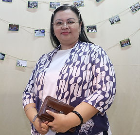 (S-1) Teknologi Pertanian Universitas Katolik Widya Mandala
(S-2) Ilmu Pangan Institut Pertanian Bogor
(S-3) Ilmu Pangan Institut Pertanian Bogor (on going)