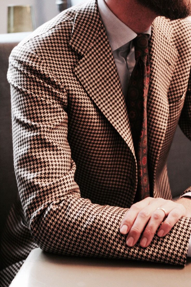 This bold, jagged pattern emerged in the 1920s and quickly gained popularity due to its striking appearance. Houndstooth adds a touch of rebellion and personality to any outfit.