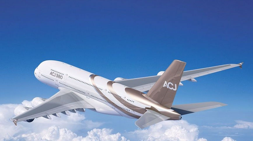 The luxurious and custom-designed interiors, roomy private cabins, en-suite showers, and on-board cocktail lounge of this aircraft class raise the bar for premium travel. Bizliners have enough of capacity for eating areas, conference rooms, overhead storage bins, walk-in closets, and full-service galleys staffed by flight attendants, even with all these upscale amenities.