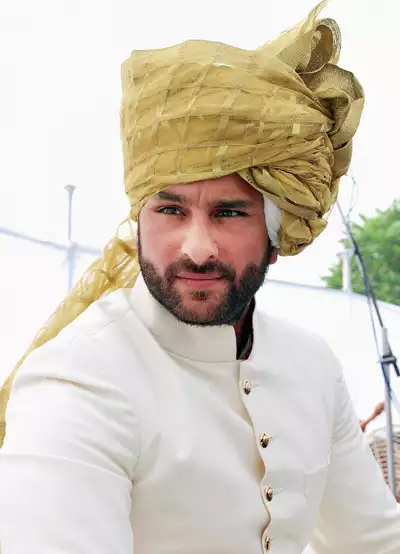 Saif Ali Khan has a massive net worth of Rs 1180 crores.