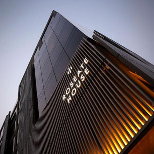 Indulge in Opulence: Unveiling the Top 5 Best Hotels Near Delhi Airport for a Lavish Staycation Experience !