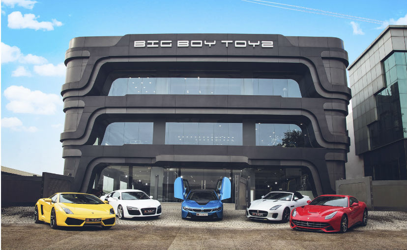 Sell & Buy used luxury cars from top used luxury car dealers in India.