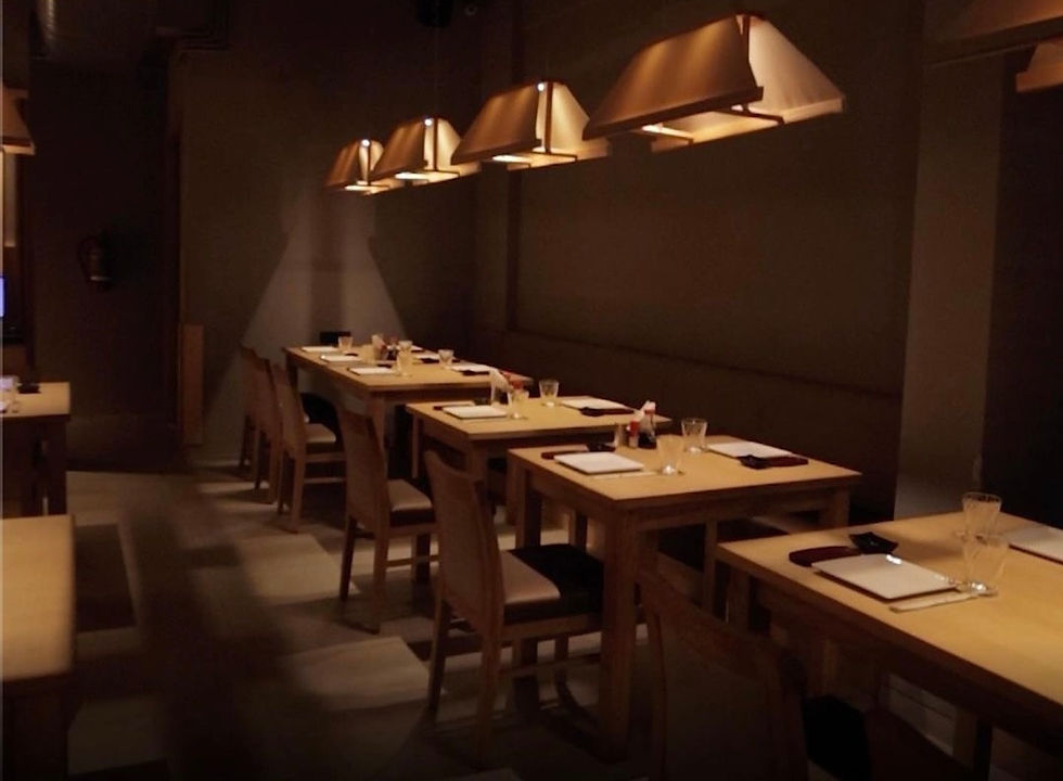 Heng Bok is a Korean restaurant in Mumbai that we couldn’t recommend more. They serve up authentic Korean cuisine and specialize in meat and seafood barbecue. We would suggest you try their tteokbokki and sip on some soju.