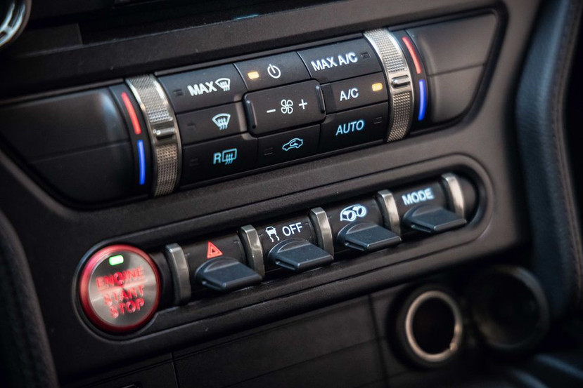dual-zone temperature controls