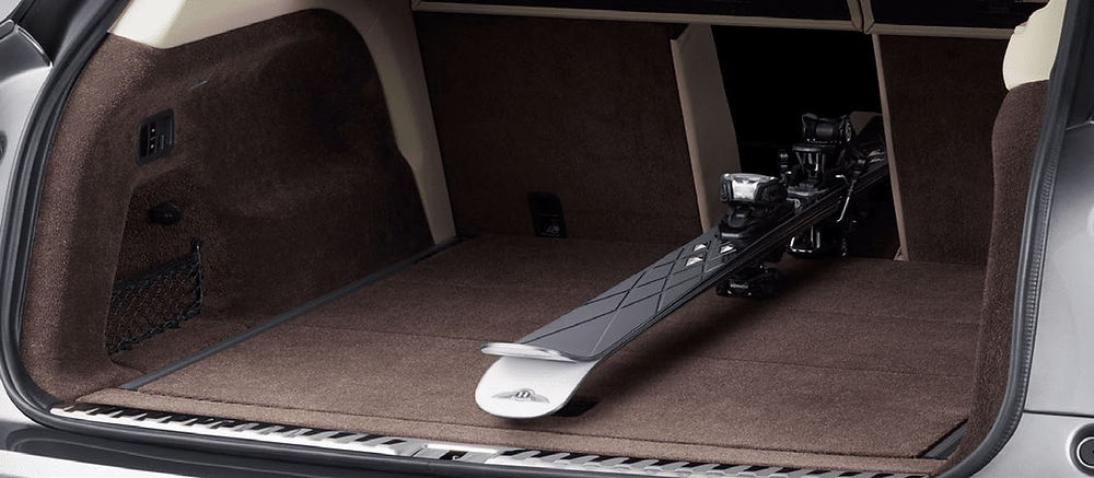 Bentayga 2021 484-litre boot