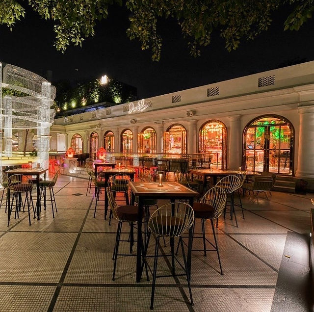Outdoor Seating At Diablo Cafe