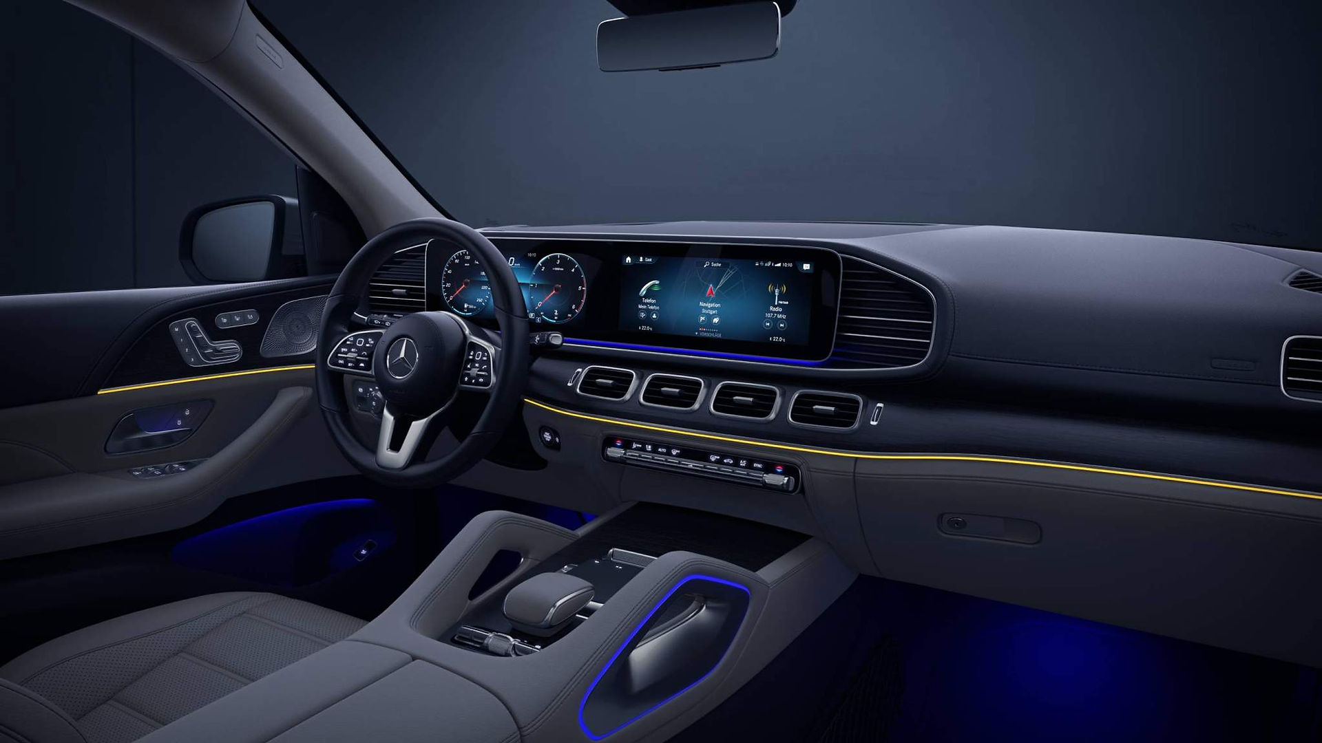 Mercedes GLS Interior