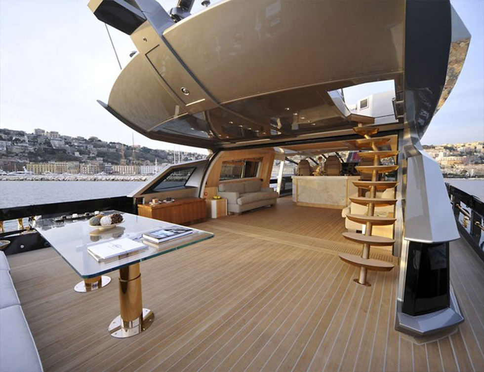 Yacht History Supreme Deck