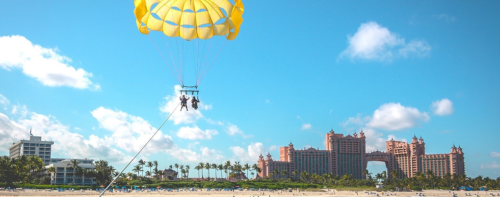 Yellow-parasail-Atlantis-crop