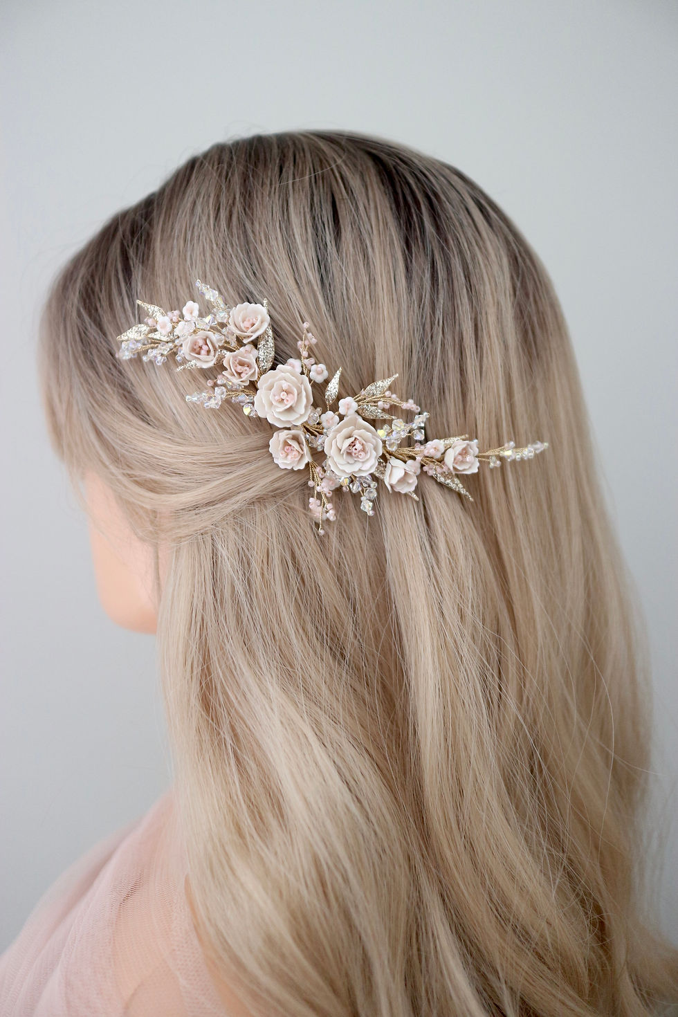 Thumbnail: ESTELA | Romantic floral bridal comb