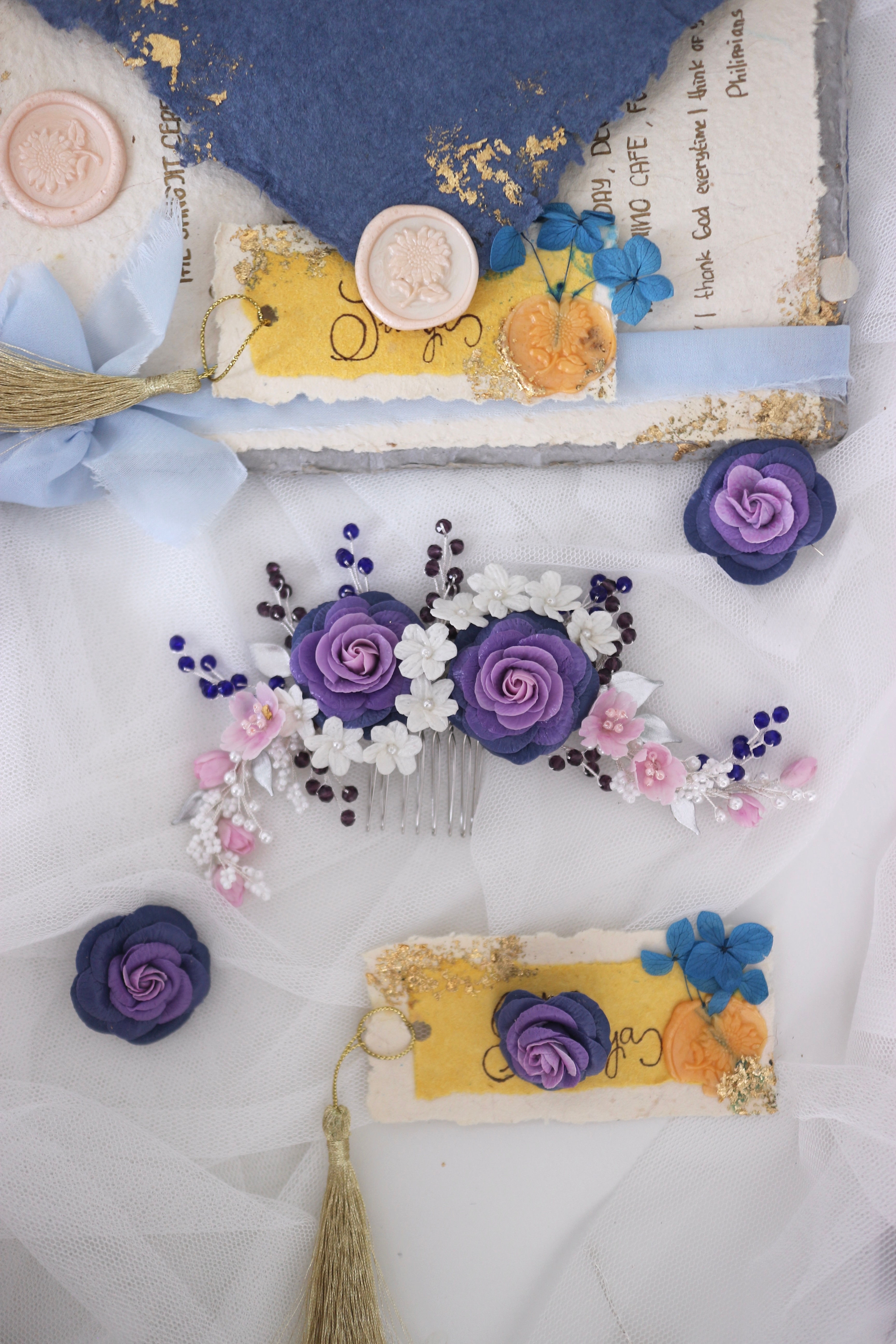 Borahae Wedding Floral Hair Accessory | ESMERALDA