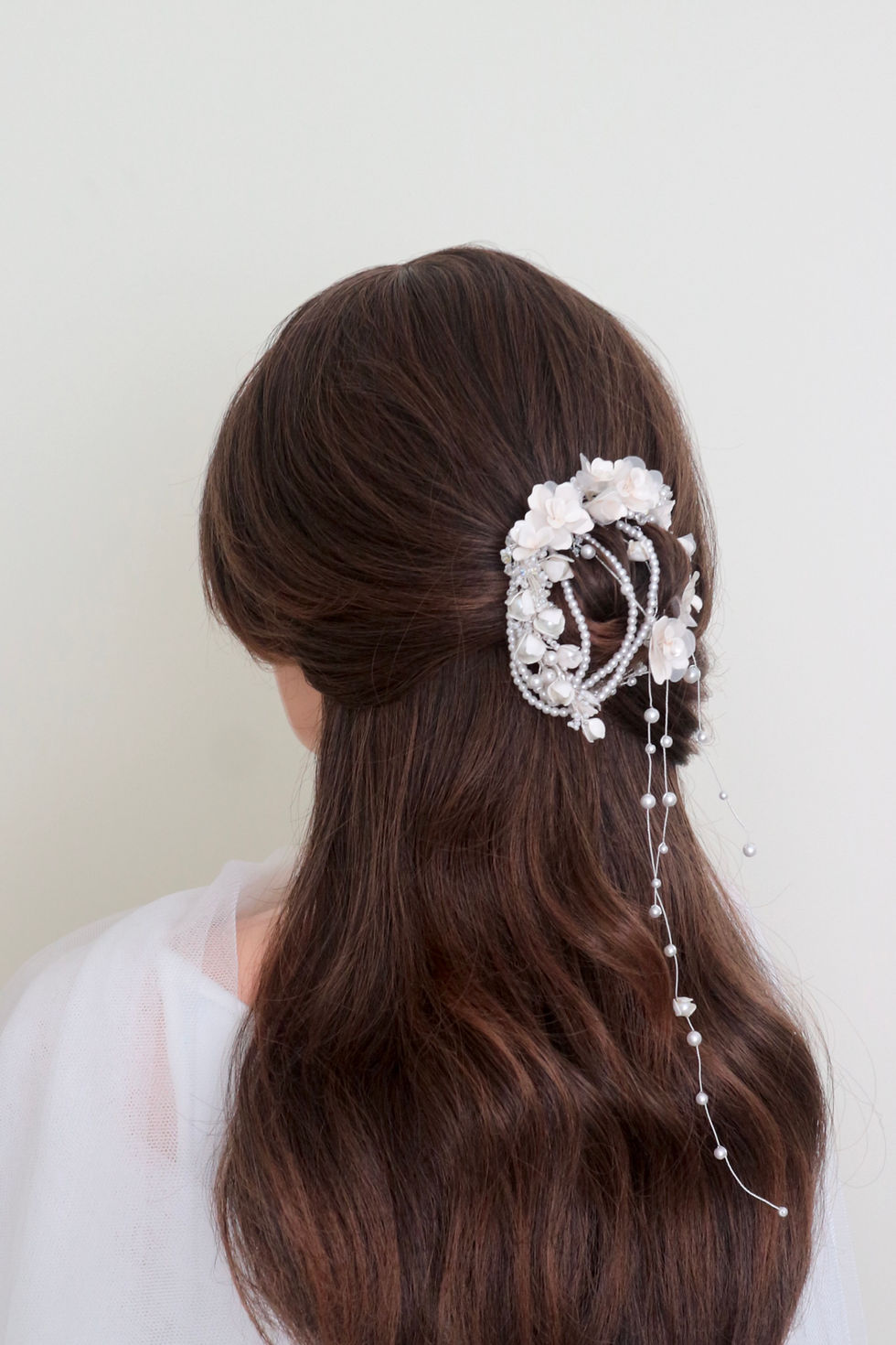 Thumbnail: LOULOUDI | Flower Hairpiece with Pearls