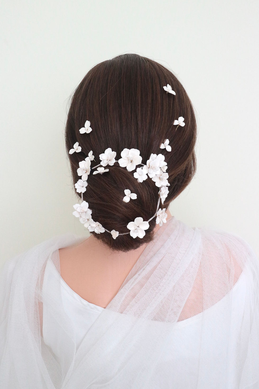Thumbnail: White Flower Bridal Headpiece | MARMIA