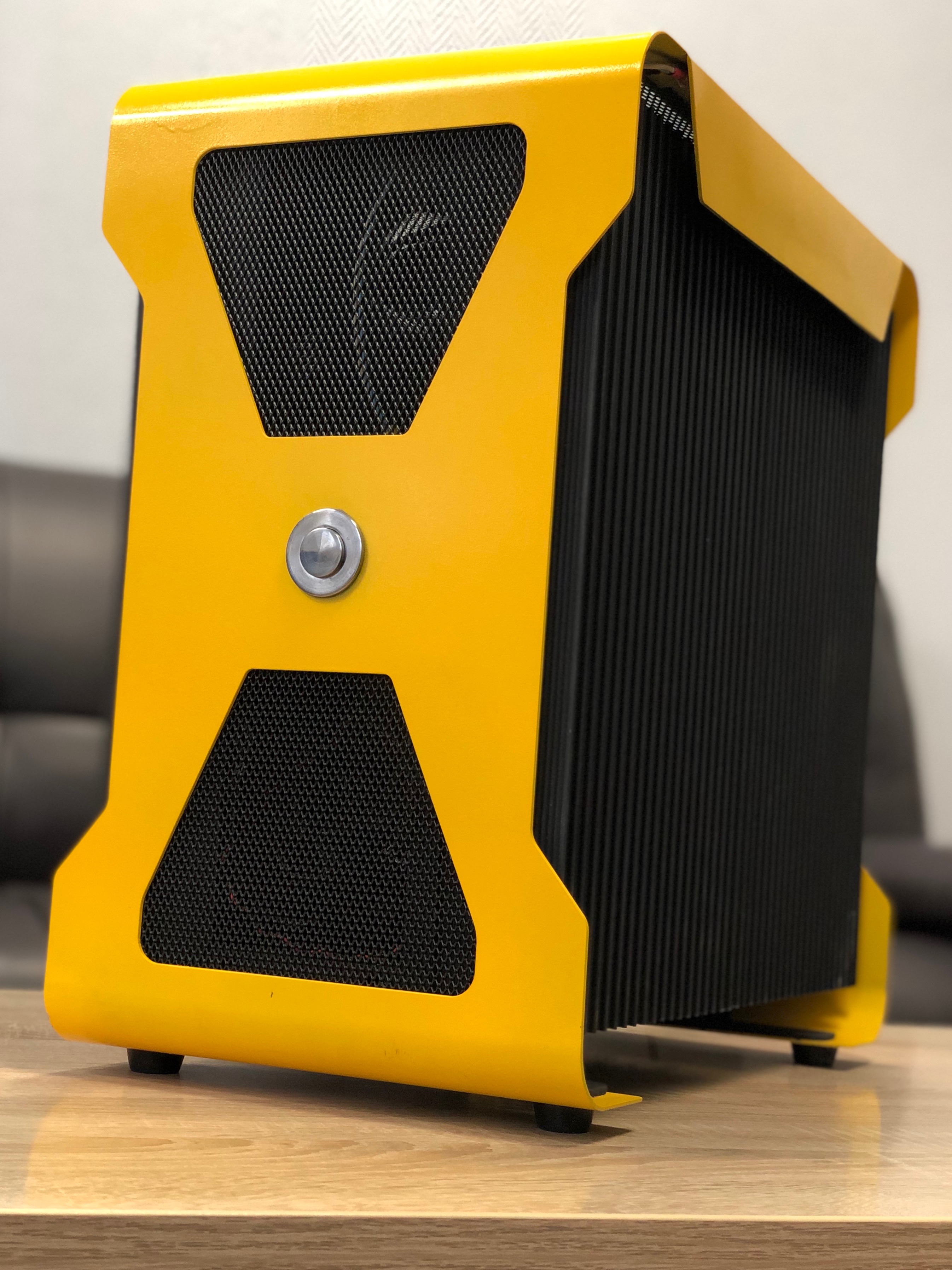 корпуса от Теркон для мощных процессоров и видеокарт