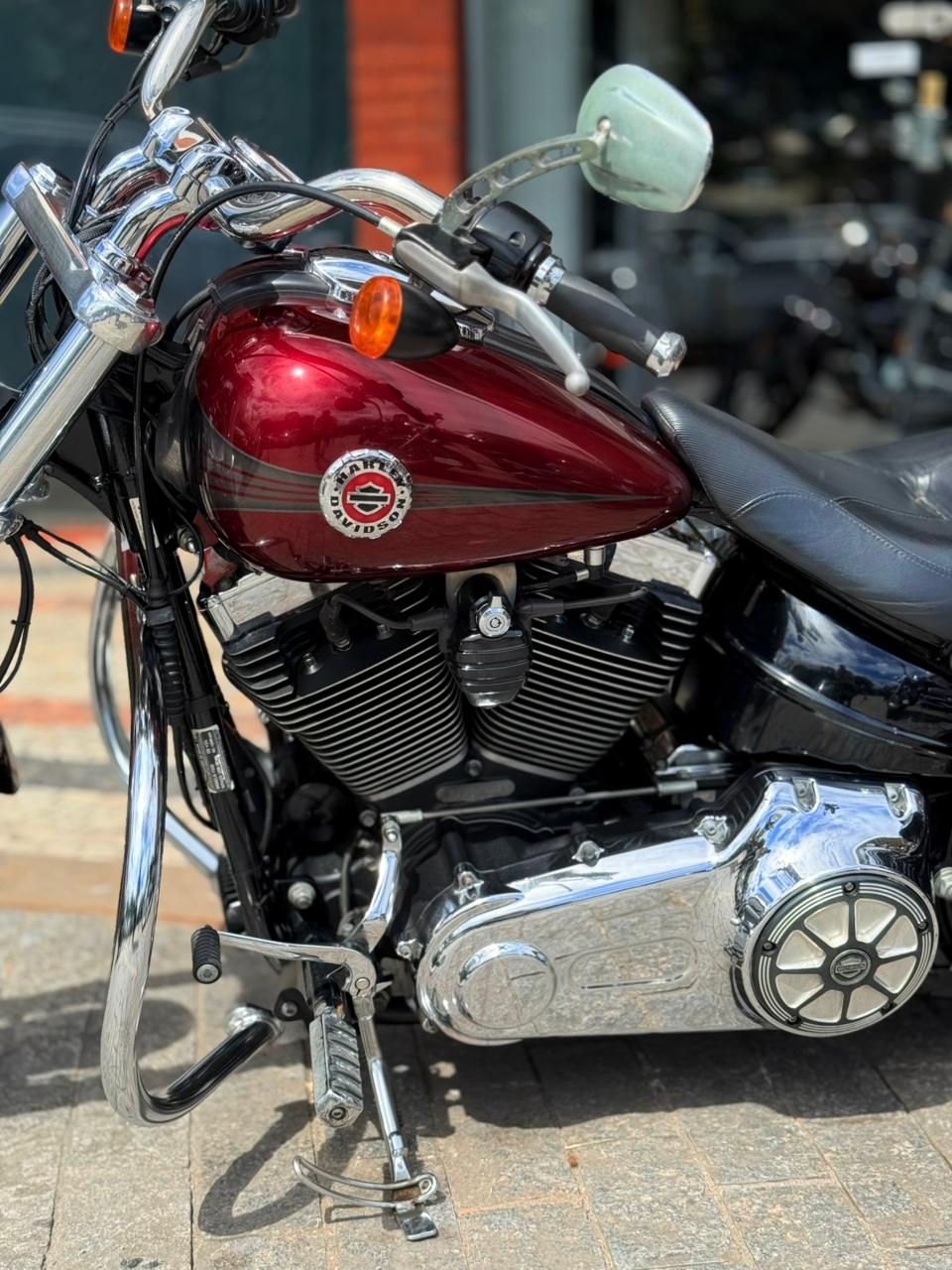Miniatura: HARLEY DAVIDSON BREAKOUT 2015