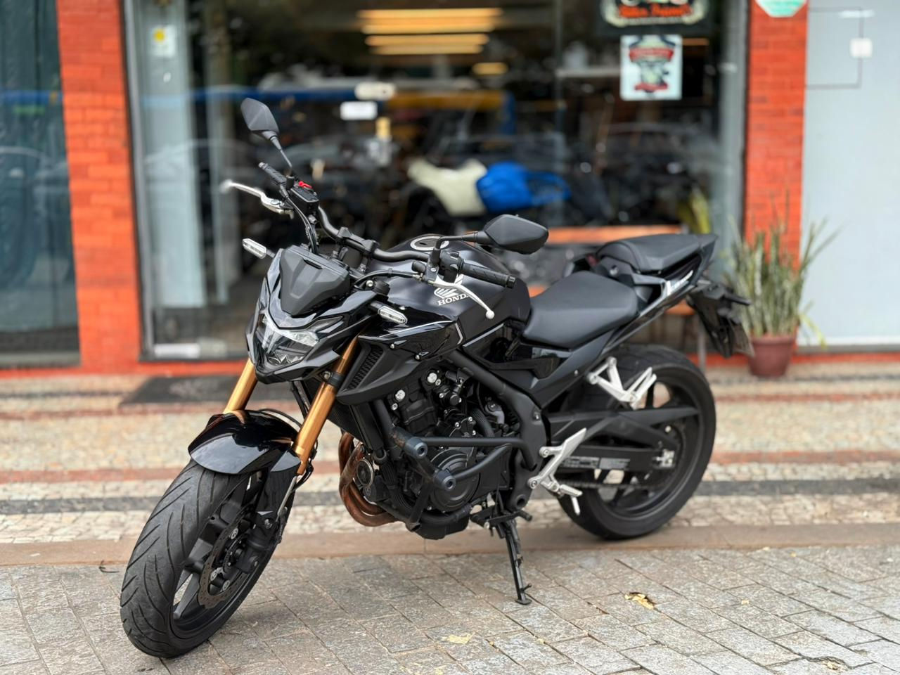 HONDA CB 500F 2024