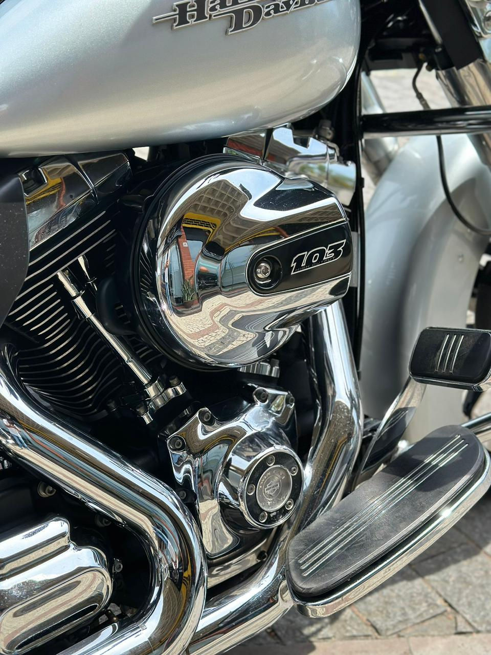 Miniatura: HARLEY STREET GLIDE 2014